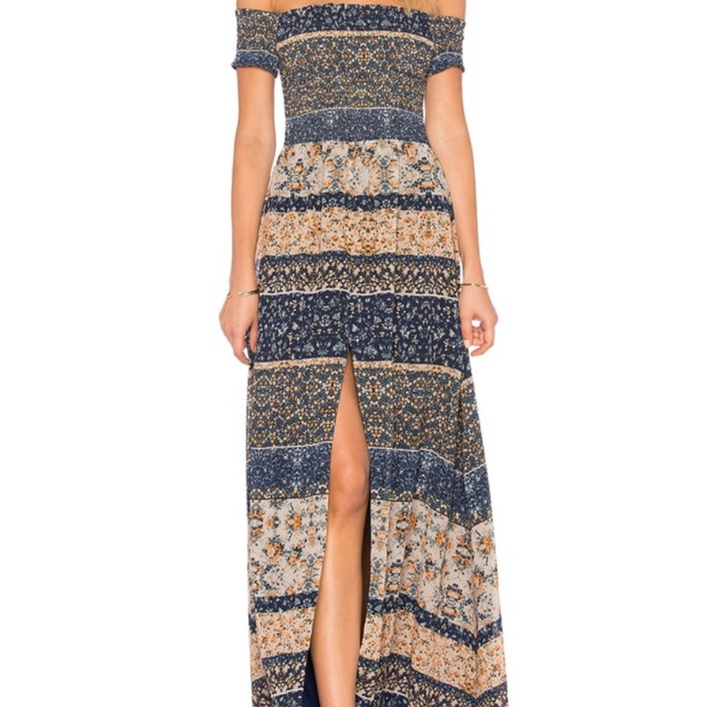Tularosa Maxi Off Shoulder Size Medium